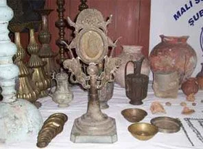 Kütahya'da çok sayıda tarihi eser ele geçirildi