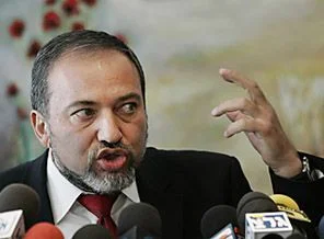 Lieberman'a 'vatandaş tutuklaması' girişimi