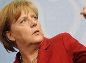 Merkel: Almanca öğrenilmesi şart