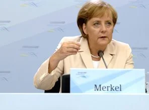Merkel: Kaddafi'nin konuşması ürkütücüydü
