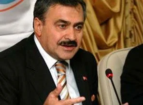 Öğrenciler bakanı protesto etmek isteyince...