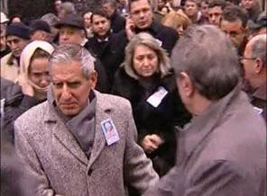 Özarslan özel izinle cenazede