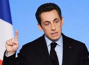 Sarkozy'e 5 saatlik ziyaret tepkisi