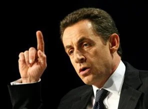 Sarkozy:Tunus'a yardımda ilk sırada olacağız