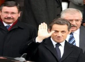 Sarkozy'yi Melih Gökçek karşıladı