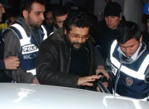 Soner Yalçın adliyede