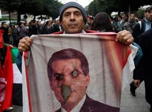 Tunus'ta protestolar devam ediyor