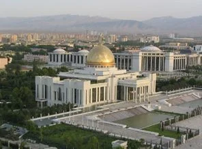 Türkmenistan'da, inşaat sektörüne 7 milyar dolar