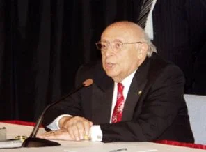 ''Acaba seni toprak kabul edecek mi?''