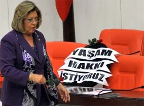 Arıtman koltuktan hak istedi