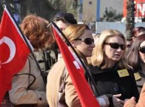 Asker eşleri Gölcük'te toplandı