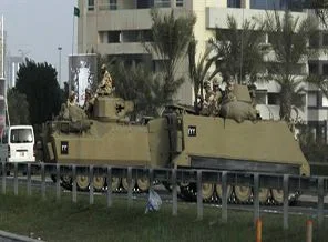 Bahreyn'de tanklar Budaya sokağına ilerliyor