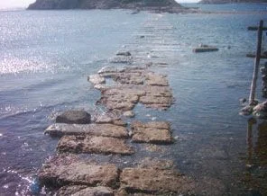 Bodrum'da sular çekildi, vatandaş korktu