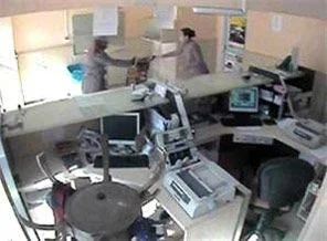 'Bombanı al da git'