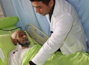 Boyun damarından girilip kalp pili takıldı