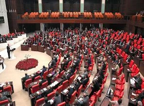 Bürokratların vekillik aşkı