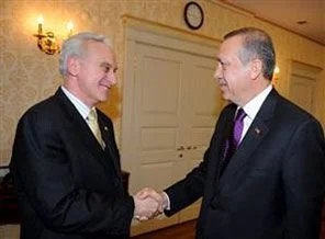 Büyükelçi'nin not aldığı cümle