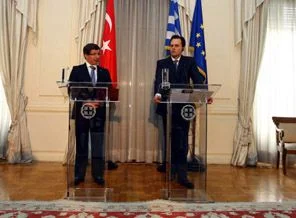 Davutoğlu, Yunanistan'da