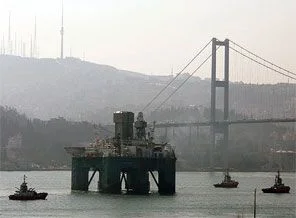 Dev platform Marmara sularında