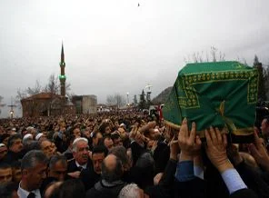 Erbakan'ın Hacı Bayram'daki cenaze namazı