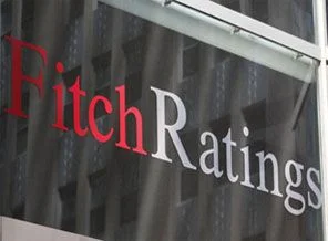 Fitch, Tunus'un kredi notunu indirdi