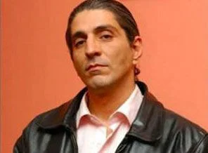 Genç oyuncu kalbine yenik düştü