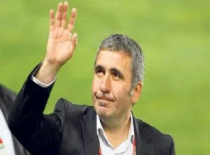 Hagi, Romanya'ya gitti