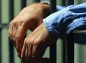 İran cezaevinde şiddet: 14 ölü