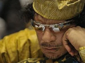 Kaddafi birlikleri Misrata'ya saldırıyor