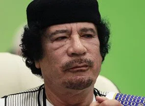 Kaddafi güçleri Brega şehrini bombaladı