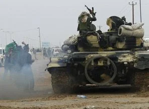 Kaddafi ordusu Bingazi'ye girmeyecek