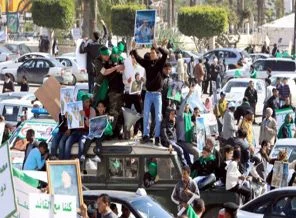 Kaddafi'ye karşı halk kazandı