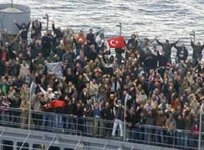 Libya'da, Türk feribotunu Nuh'un Gemisi gibi