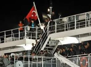 Libya'dan birçok ülkenin vatandaşını Türk şirketi tahliye etti