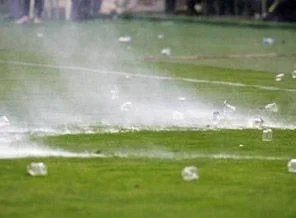 Maçta şişe atan 2 kişi ifade verdi