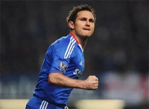 Manchester United, Chelsea'ye 2-1 yenildi
