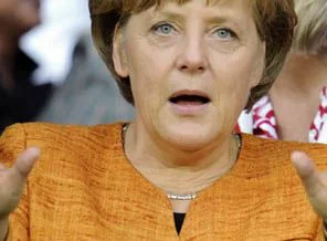 Merkel'in helikopteri, düşme tehlikesi atlattı