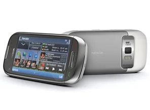 Nokia C7 Satışa Sunuldu