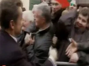 Sarkozy ile dalga geçti