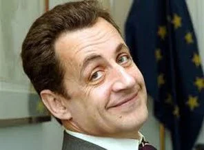 Sarkozy Libya'da siyasi çözüme soyundu