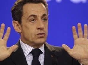 Sarkozy, Müslüman danışmanını kovdu