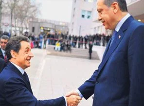 Sarkozy'ye Türkiye'den ağır fatura
