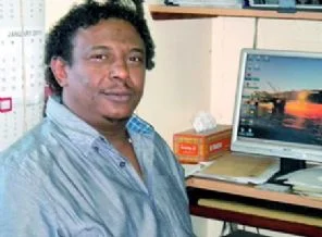Sudanlı Muammer Kaddafi adını değiştirdi