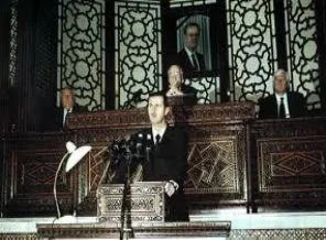 Suriye'de isyan hükümeti istifa ettirdi