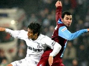 Trabzonspor ve Beşiktaş'a 100'er bin lira ceza