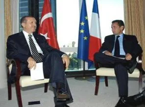 'Türkiye NATO müdahalesini bloke ediyor'