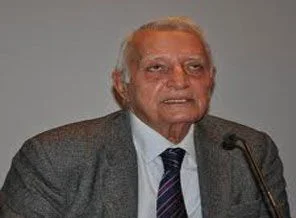 Üç maddeyi 5 general koydu