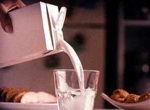 Ucuza alınan süt, sofraya pahalı geliyor