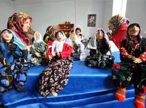 Yöresel kıyafetleri, ''kitre bebekler' yaşatıyor