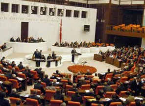 4 yıl boyunca hiç söz almayan 19 vekil
